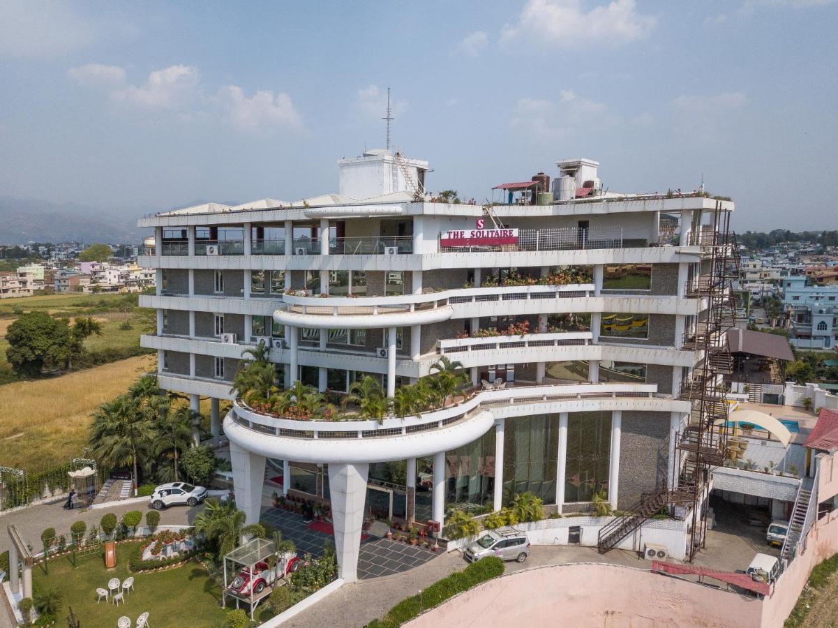 The Solitaire Hotel Dehradun Exterior photo